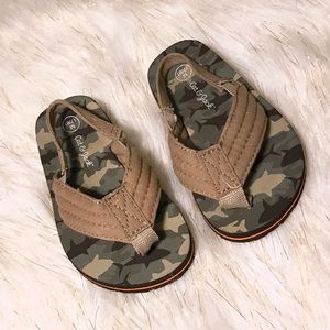 Boys Brown Camo Sandals w/ Ankle Strap